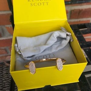 KENDRA SCOTT bendable/adjustable bangle